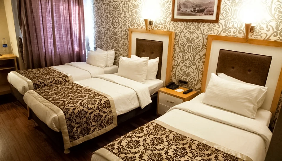 هتل نوا پلازا تکسیم اسکوئر